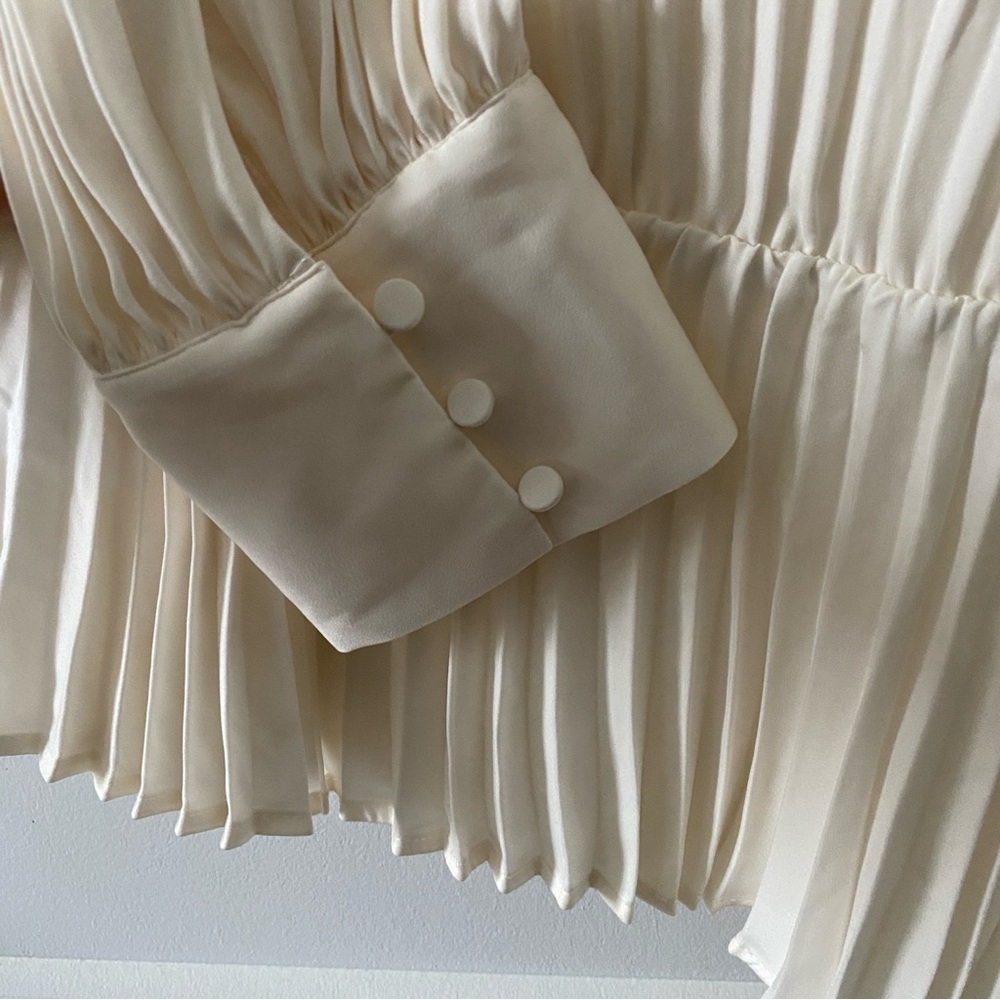 Express Ivory‎ Pleated Wrap Blouse - Picture 6 of 6